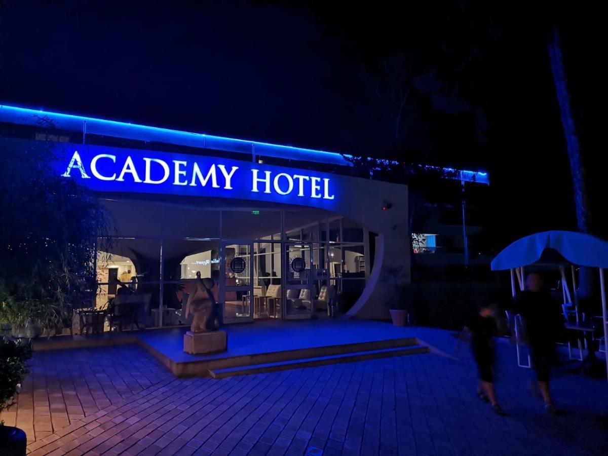 Academy Hotel Venus Kültér fotó